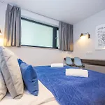 Family Apartment With 2 Bedrooms, Huge Balcony, Free Parking, 10 Minutes Walk To Main Square And Kazimierz District