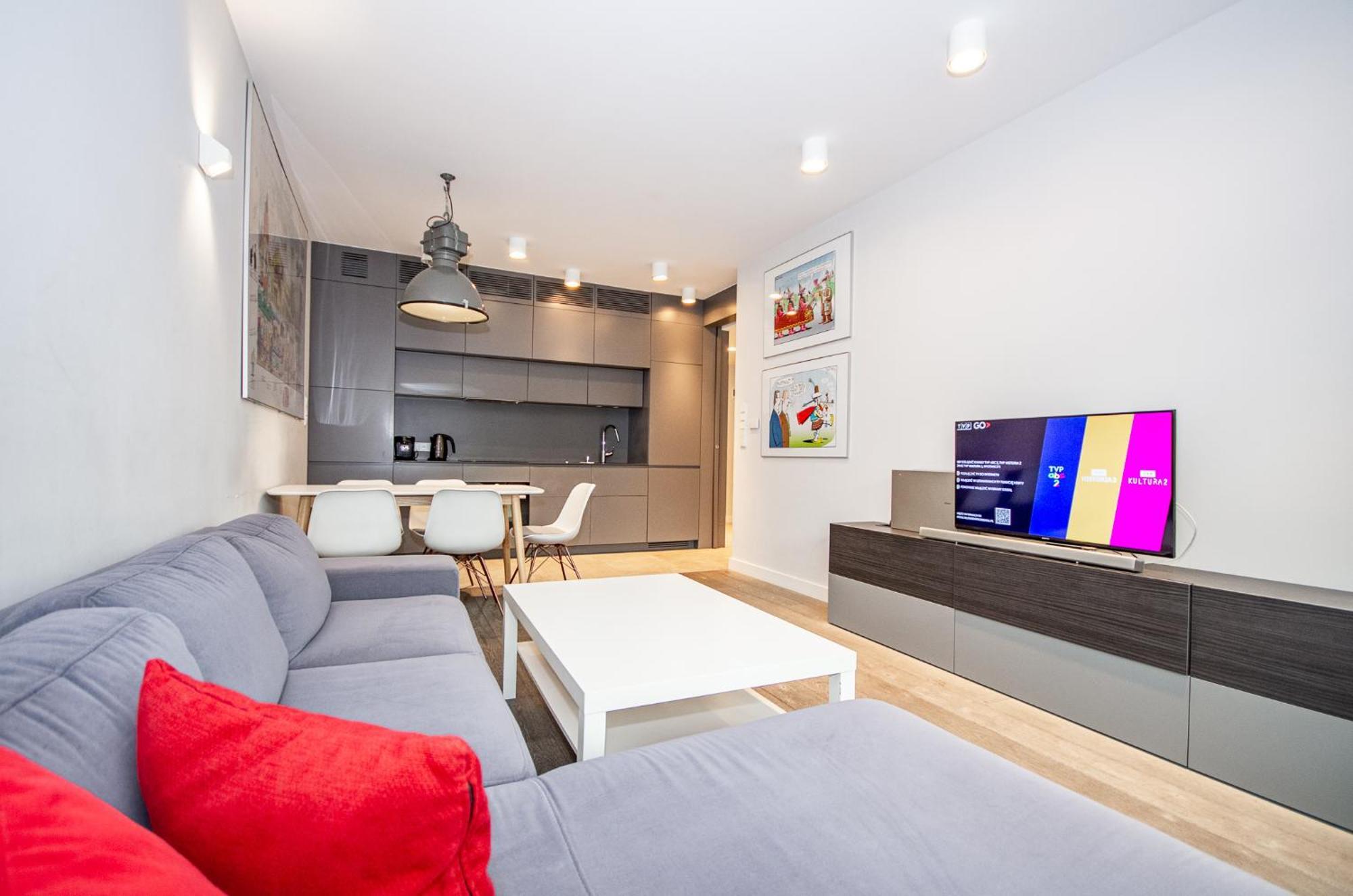 Family With 2 Bedrooms, Huge Balcony, Free Parking, 10 Minutes Walk To Main Square And Kazimierz District Apartment Krakau